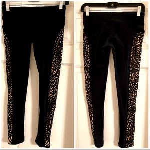 BNWT Blue Life matching set, size M